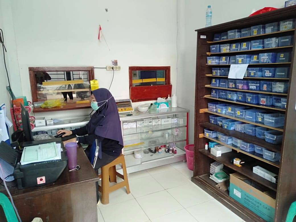 Pelayanan Farmasi / Apotik (LINTAS KLASTER) Puskesmas Rawat Jalan Semudun